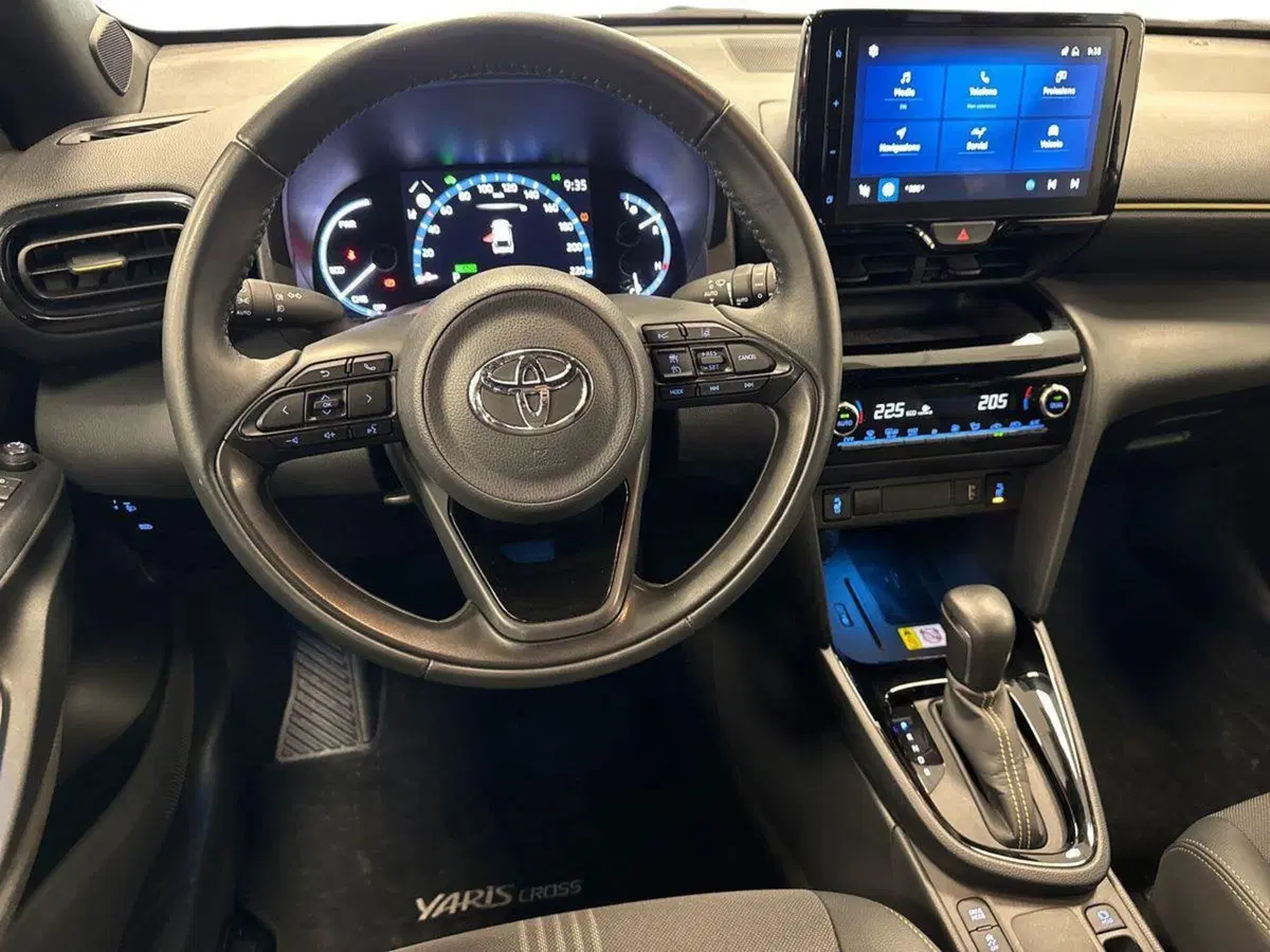 Toyota Yaris Cross usata a Prato (11)