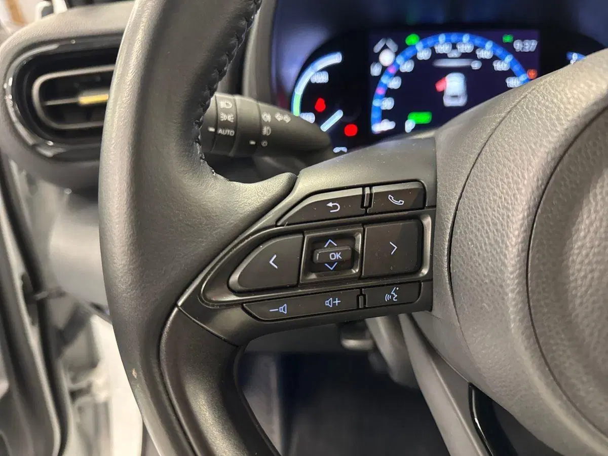 Toyota Yaris Cross usata a Prato (12)