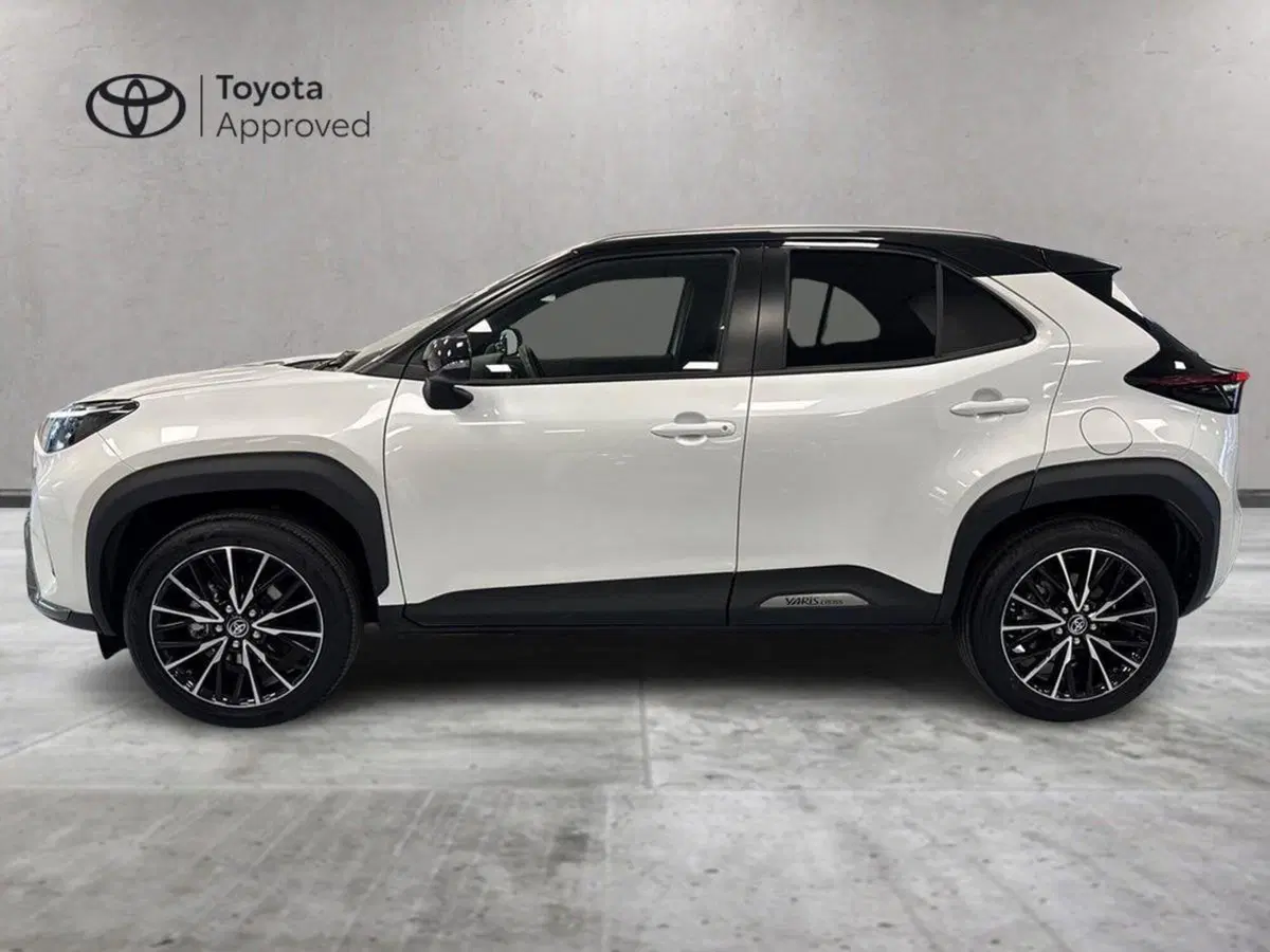 Toyota Yaris Cross usata a Prato (3)