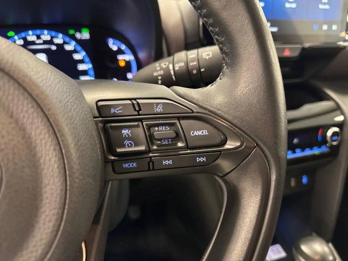 Toyota Yaris Cross usata a Prato (14)