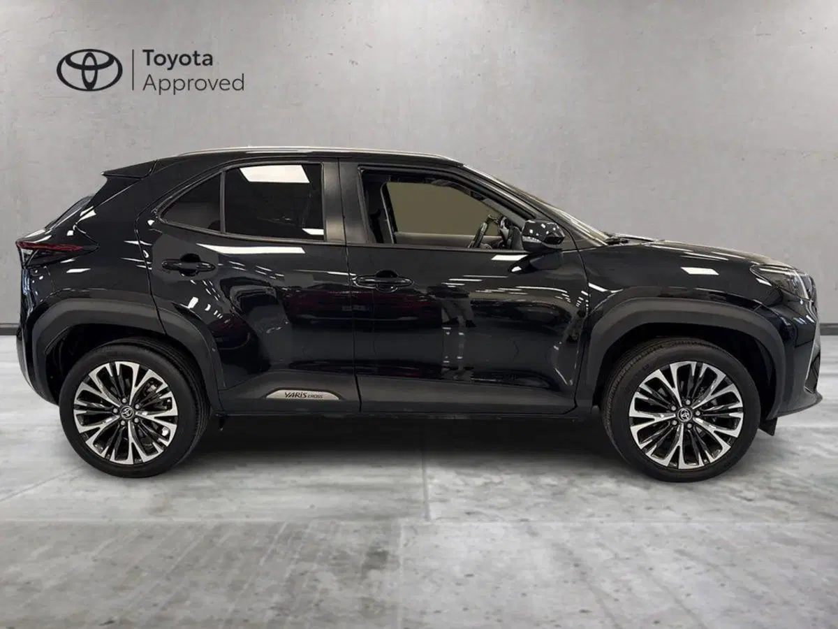Toyota Yaris Cross usata a Prato (5)