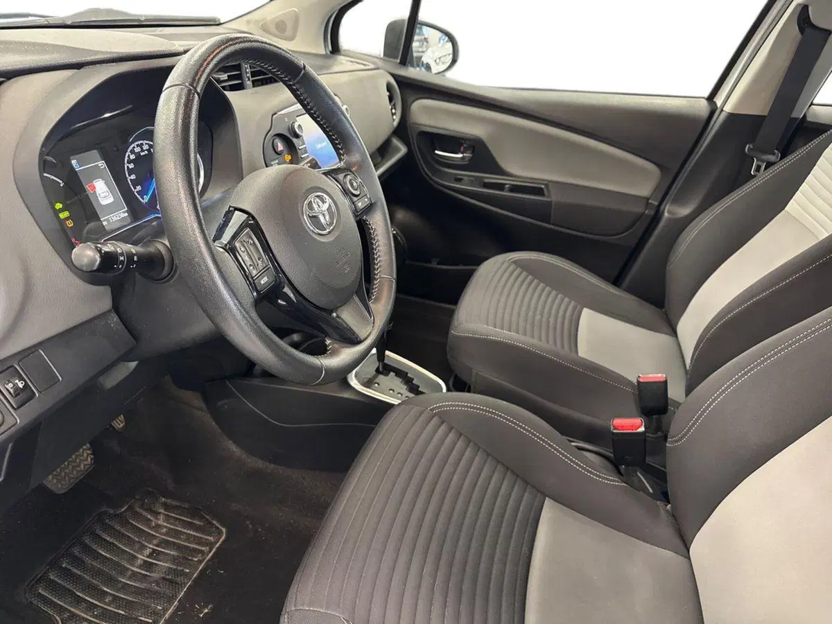 Toyota Yaris usata a Prato (10)