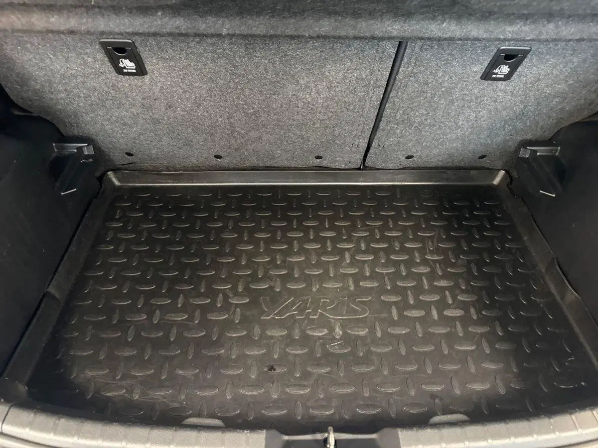 Toyota Yaris usata a Prato (16)