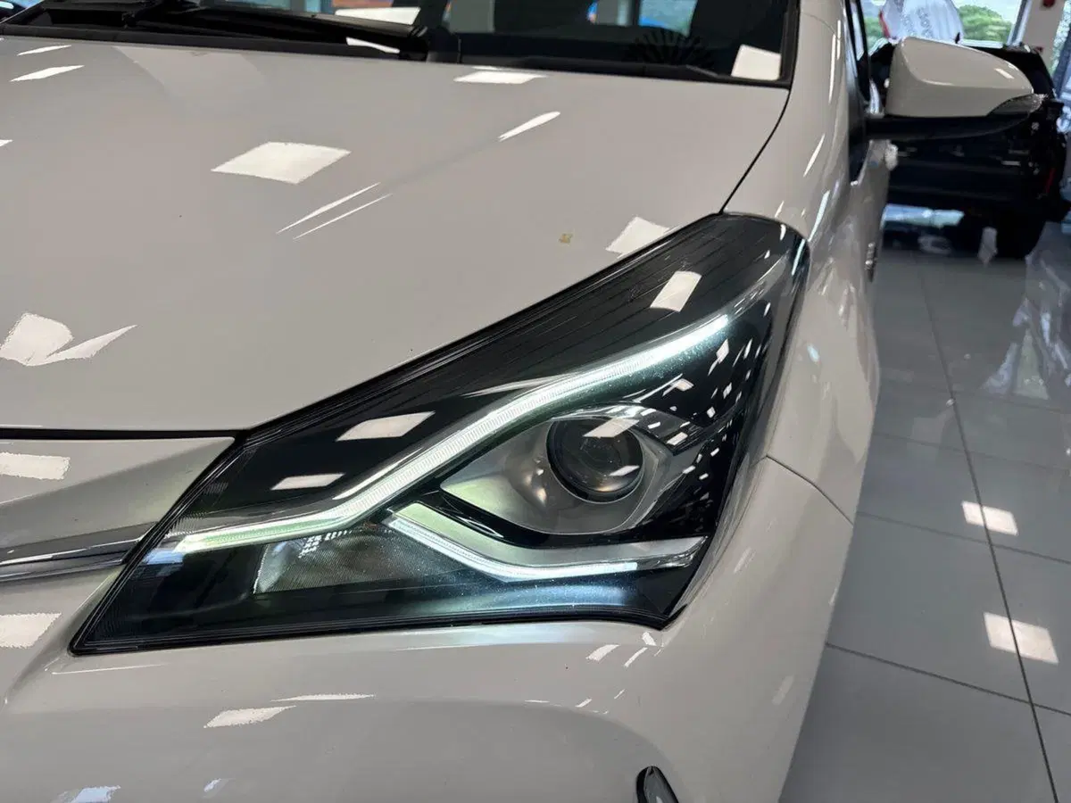 Toyota Yaris usata a Prato (9)