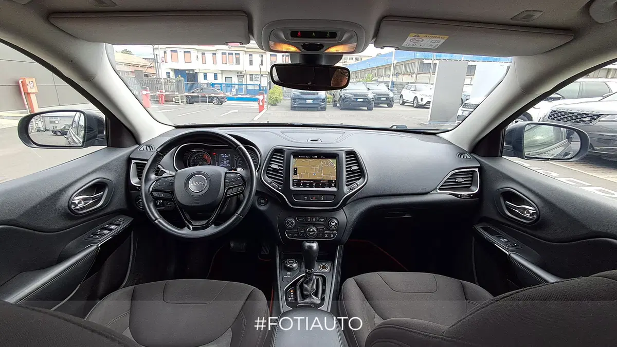 Jeep Cherokee usata a Catania (4)