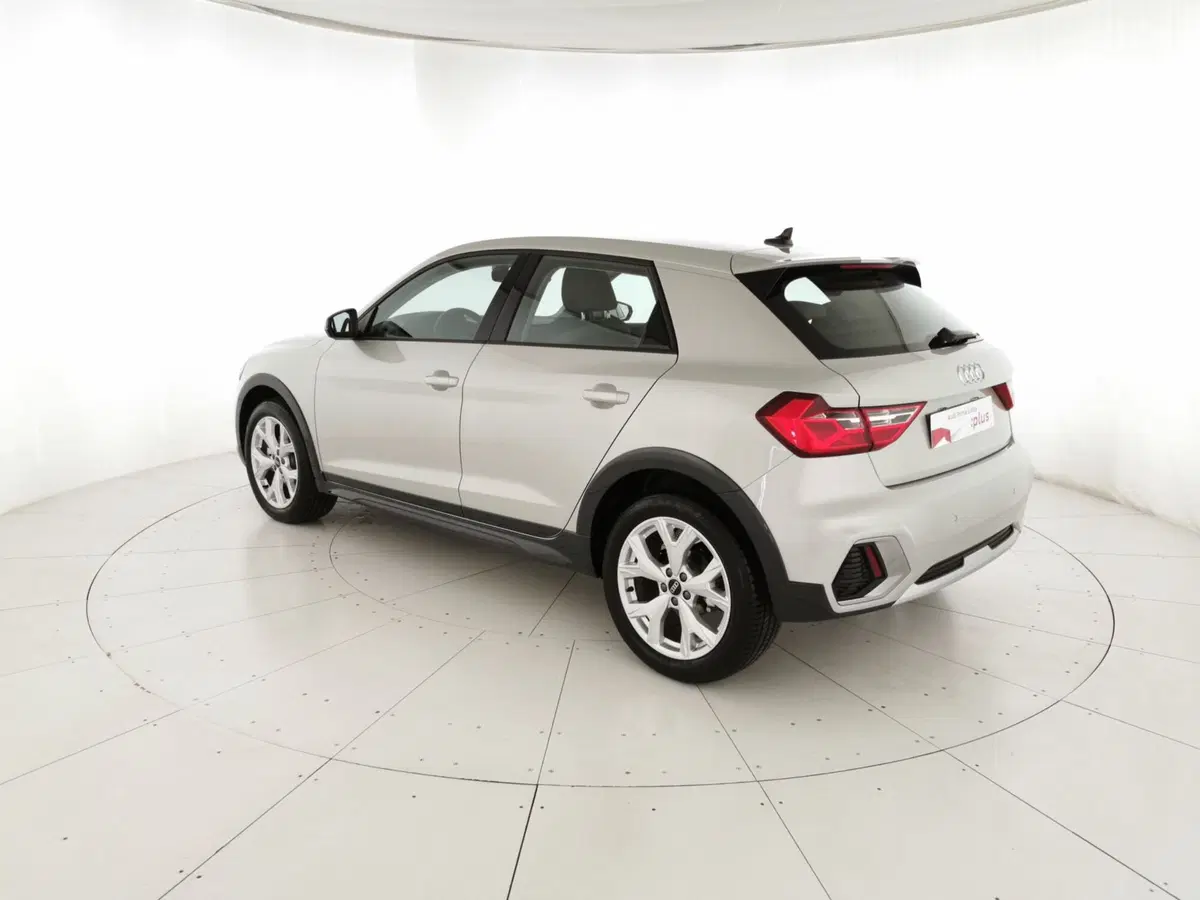 Audi A1 allstreet usata a Chieti (17)