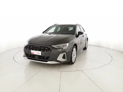 Audi A3 allstreet 1.5 tfsi mhev Business Advanced 150cv s-tronic del 2025 usata a San Giovanni Teatino