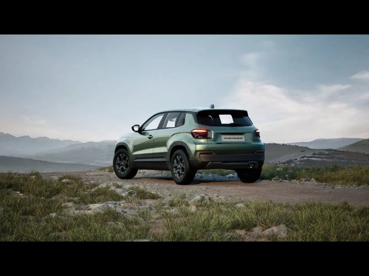 Jeep Avenger nuova a Livorno (2)