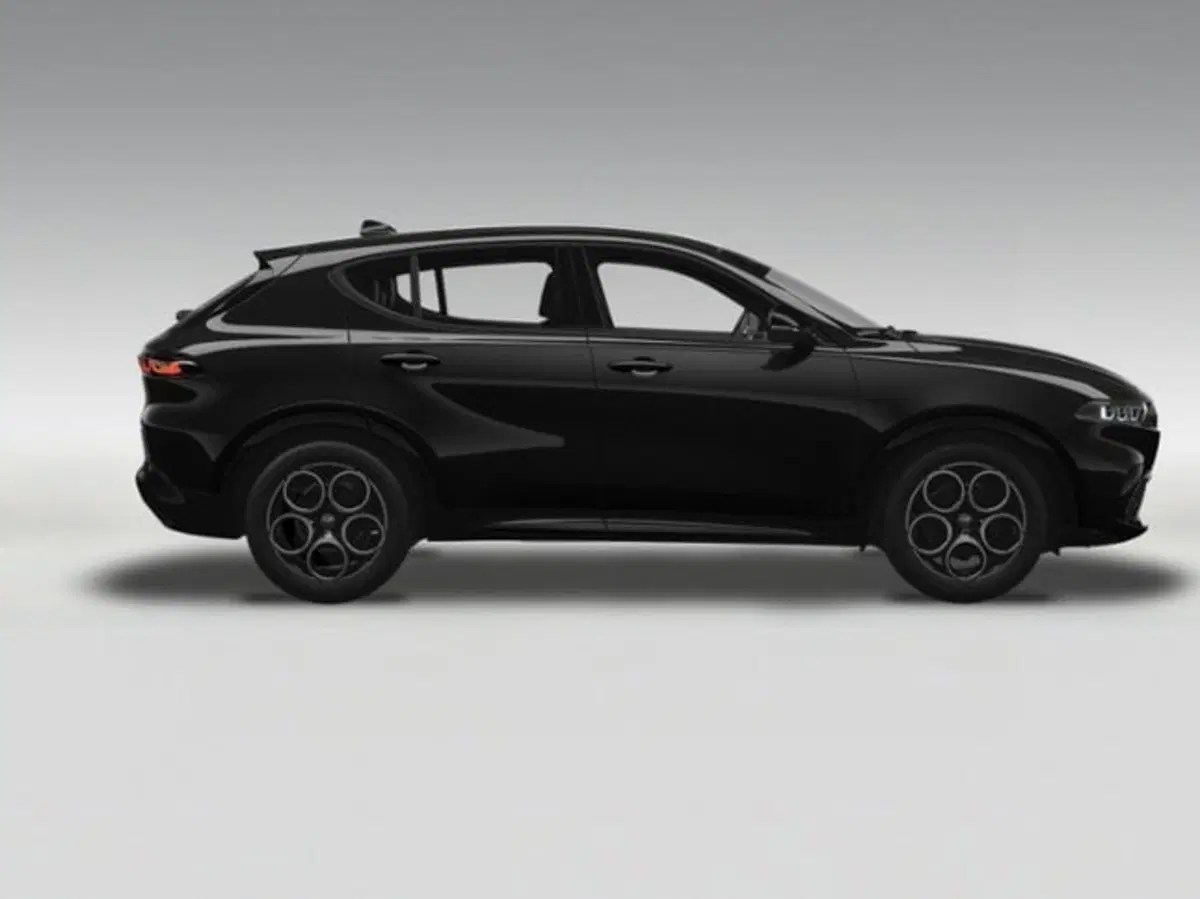 Alfa Romeo Tonale nuova a Siena (3)