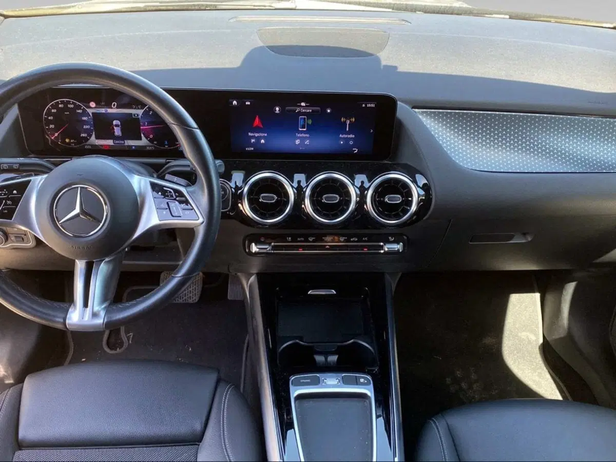 Mercedes-Benz GLA SUV usata a Firenze (9)