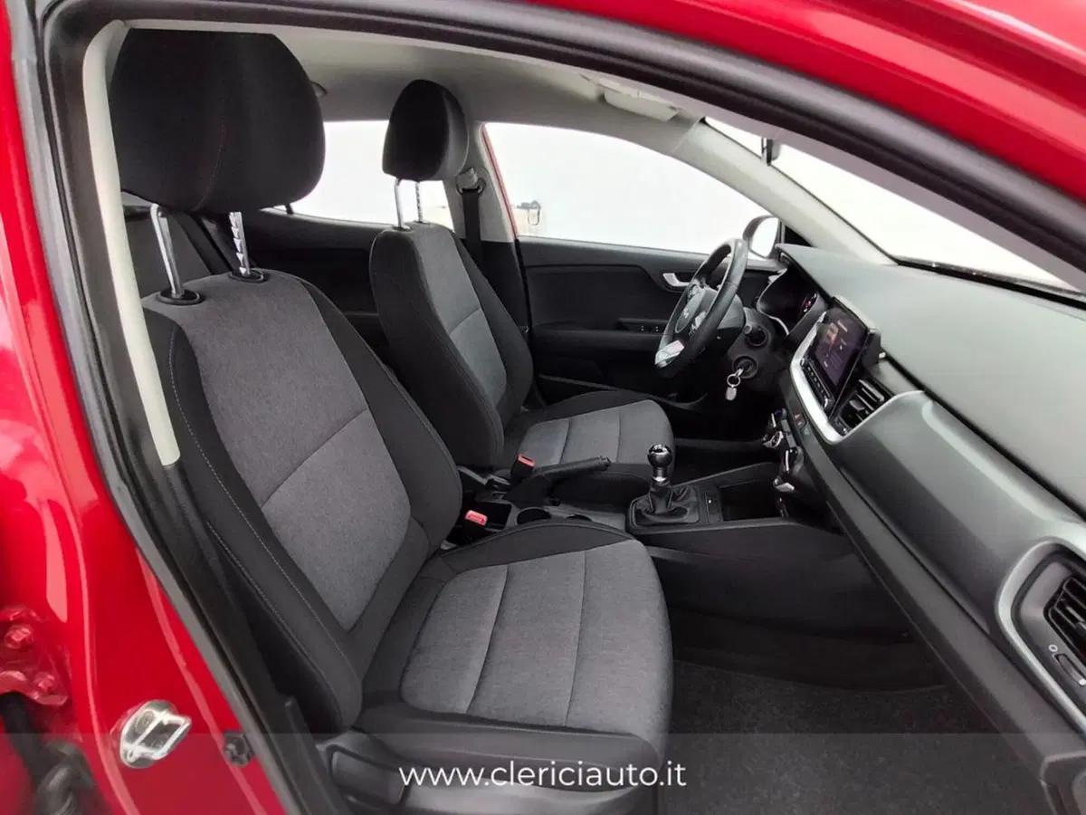 Kia Stonic usata a Como (3)