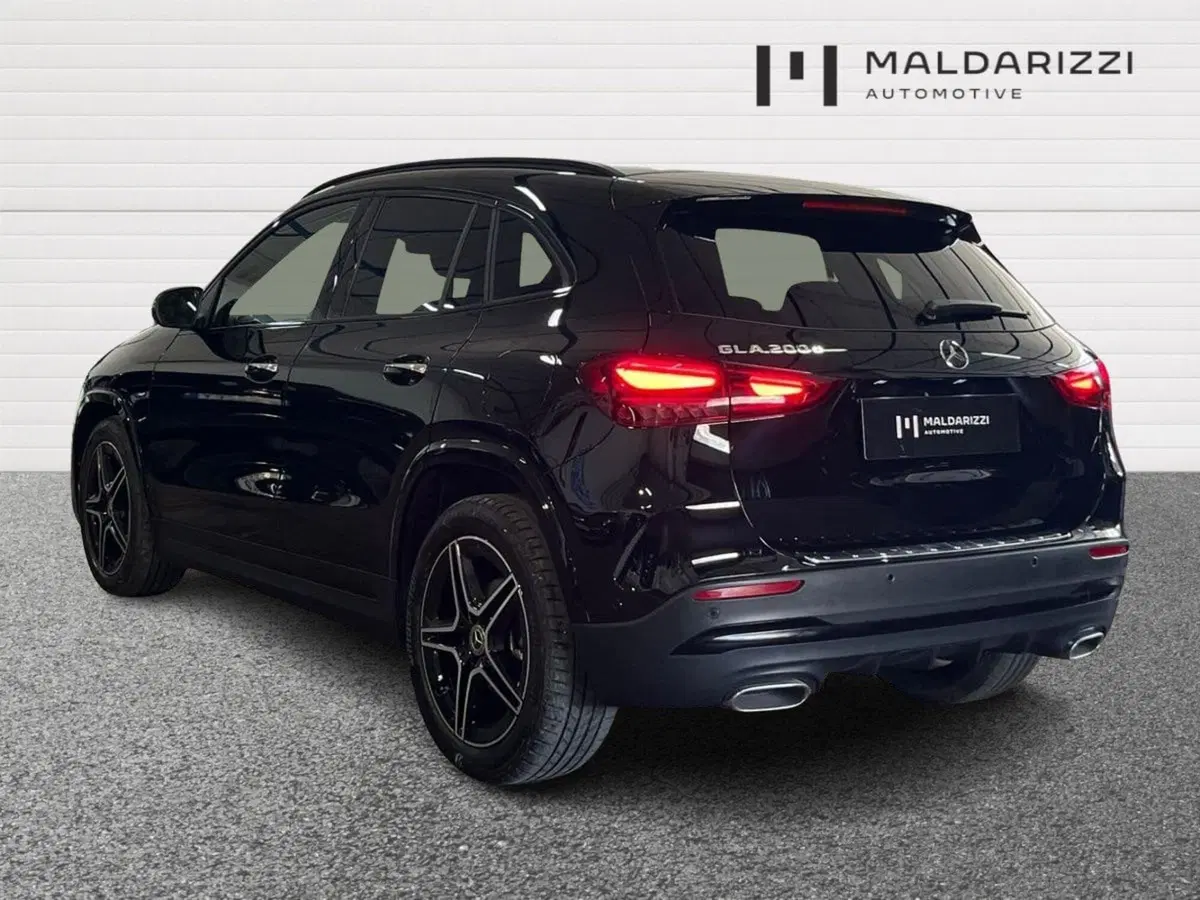 Mercedes-Benz GLA SUV usata a Lecce (4)