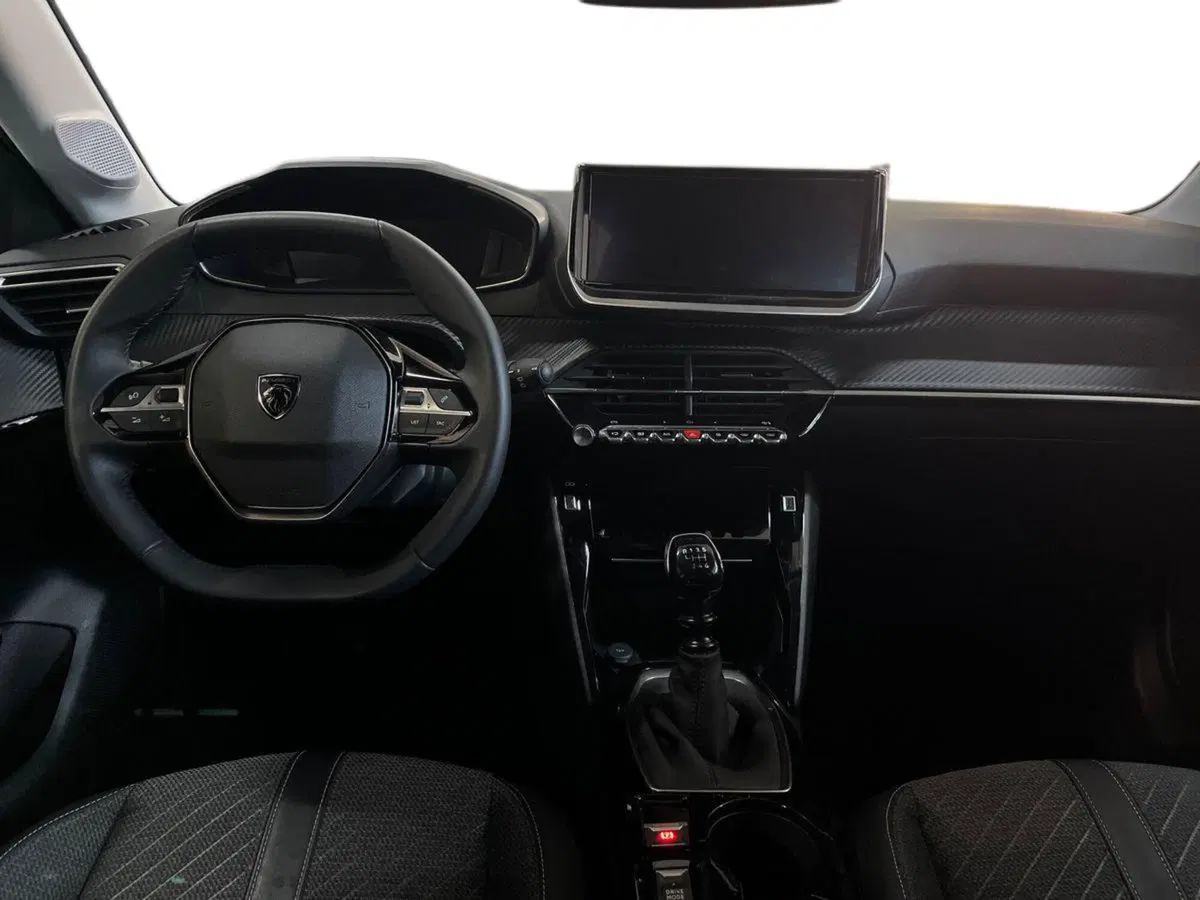 Peugeot 208 usata a Barletta-Andria-Trani (8)