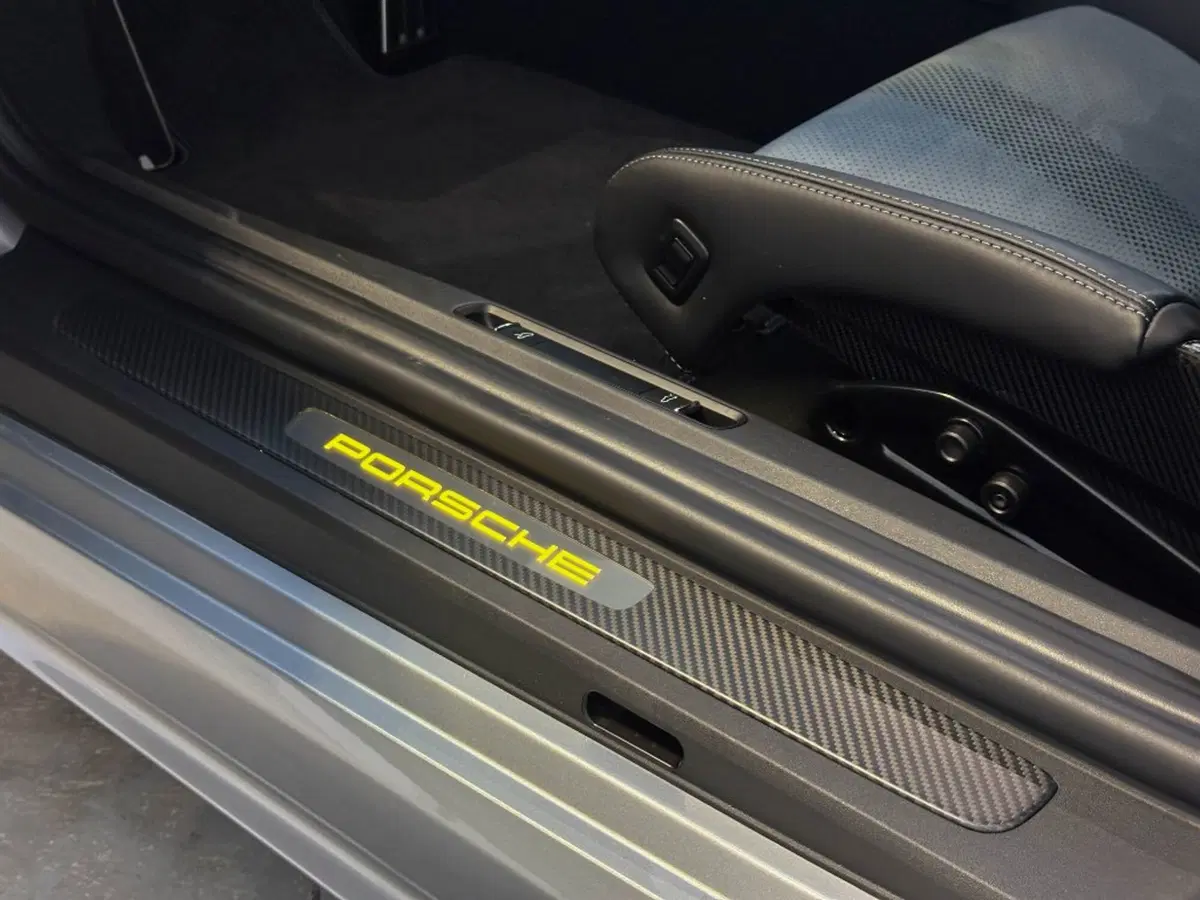 Porsche 718 Boxster  usata a Bari (13)