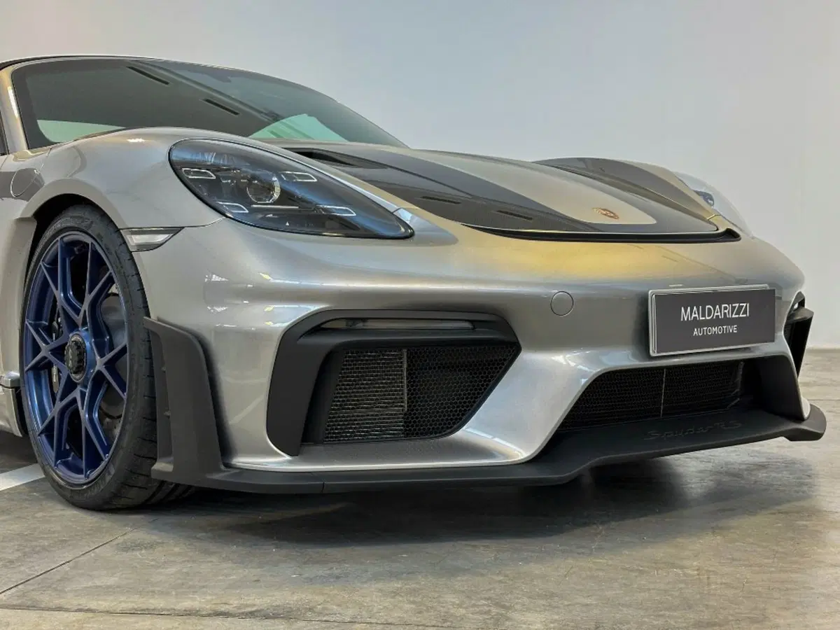 Porsche 718 Boxster  usata a Bari (4)