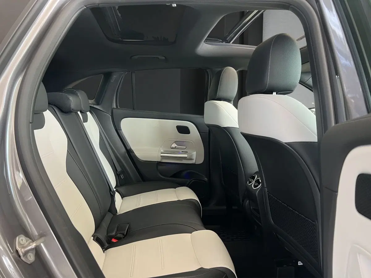 Mercedes-Benz GLA SUV usata a Cosenza (19)