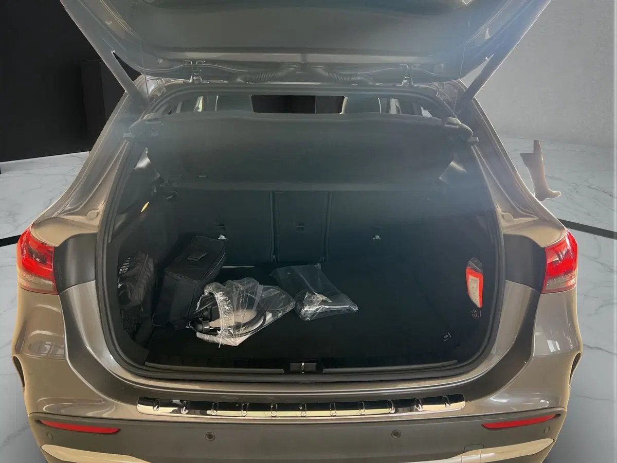 Mercedes-Benz GLA SUV usata a Cosenza (20)