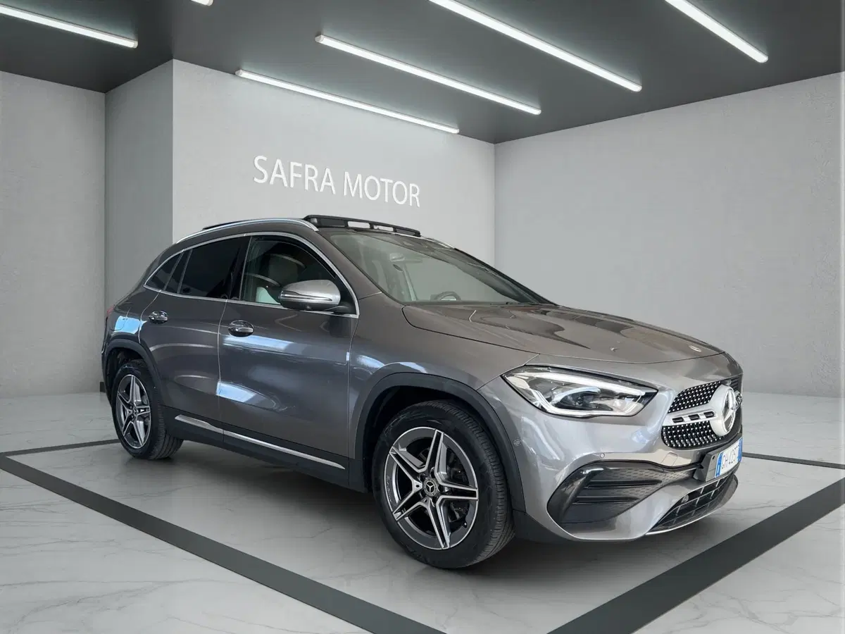 Mercedes-Benz GLA SUV usata a Cosenza (8)
