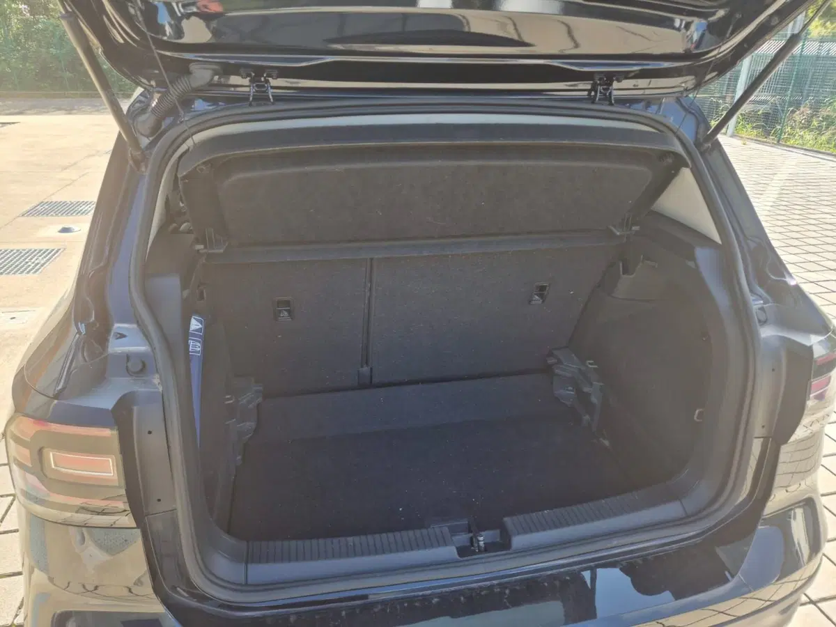 Volkswagen T-Cross usata a Como (7)