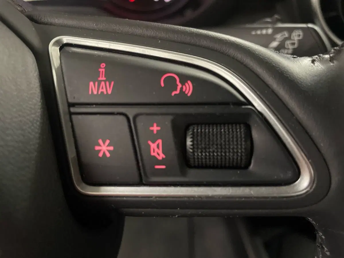 Audi A1 Sportback usata a Macerata (16)