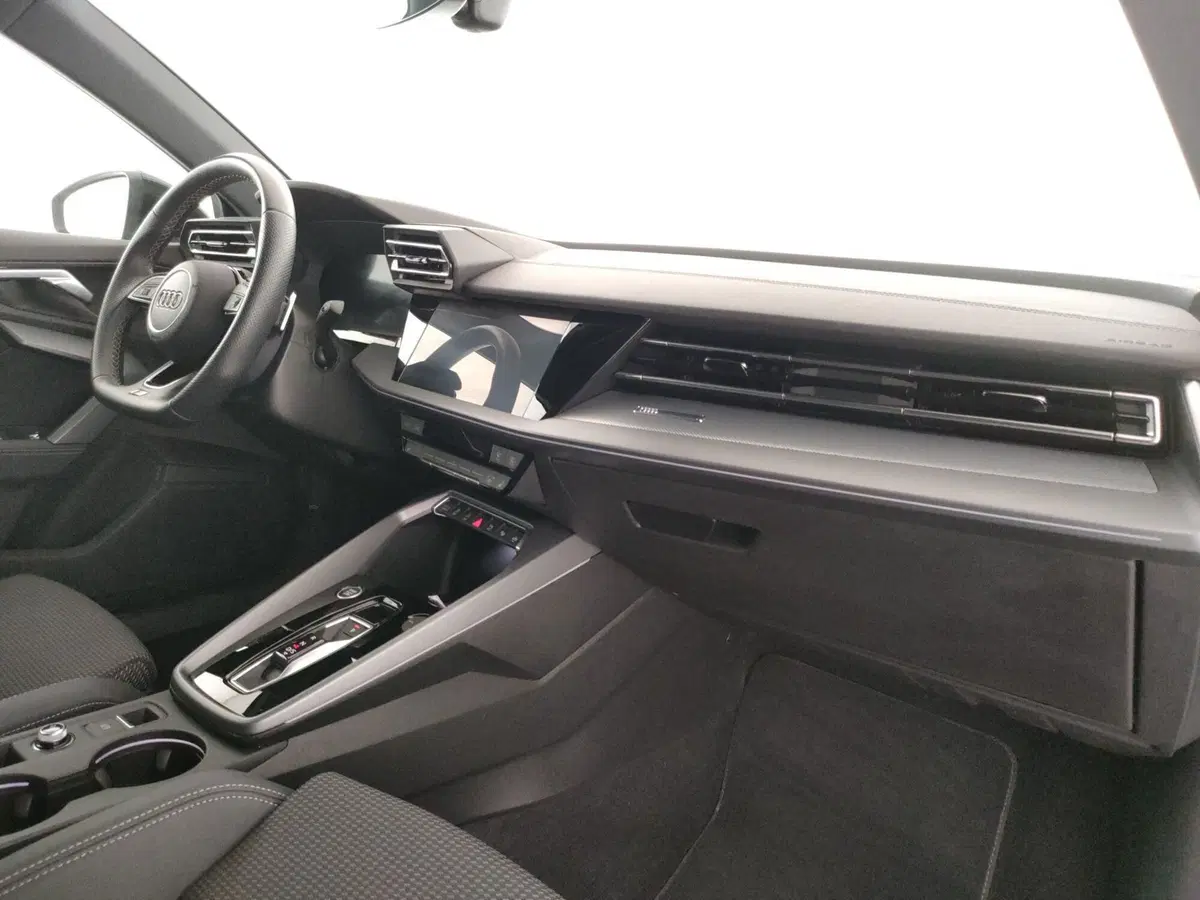 Audi A3 Sportback usata a Napoli (10)
