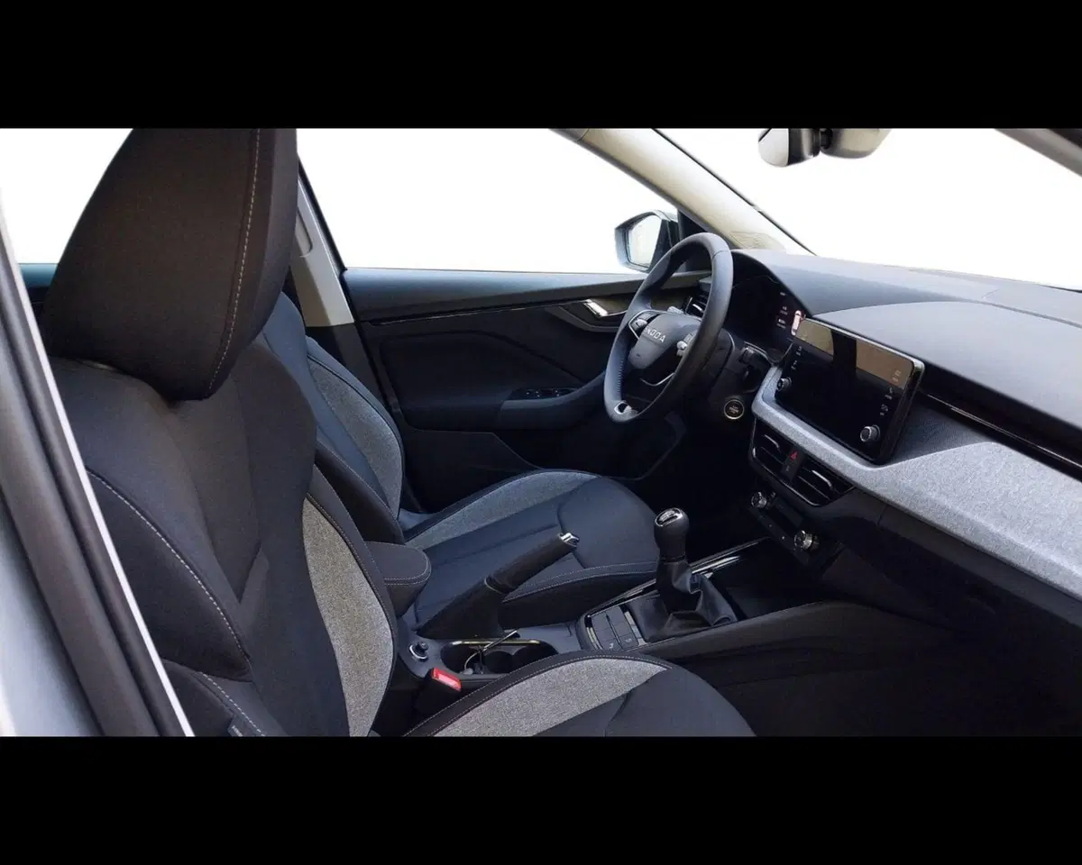 Skoda Kamiq nuova a Ravenna (7)