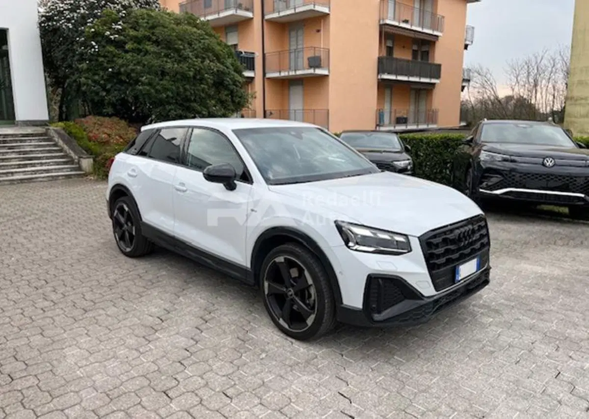 Audi Q2 usata a Lecco (3)