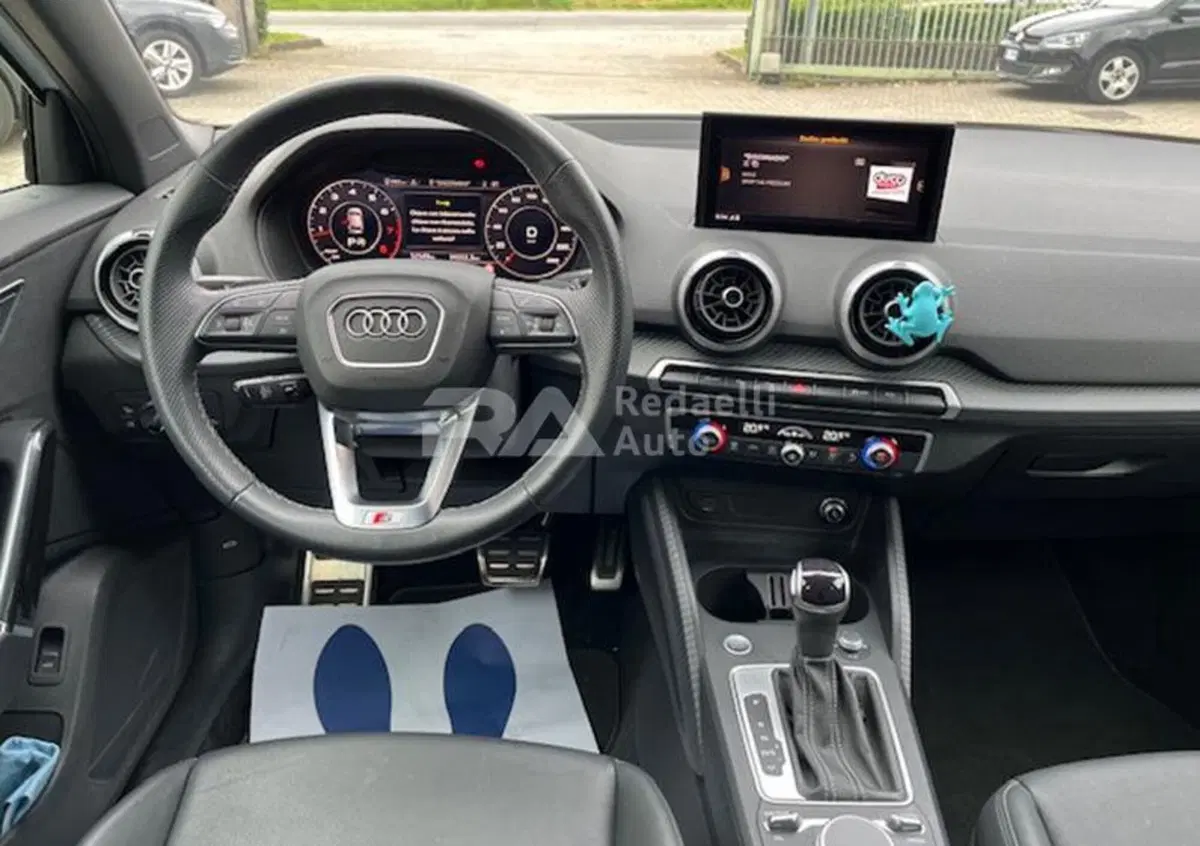 Audi Q2 usata a Lecco (8)