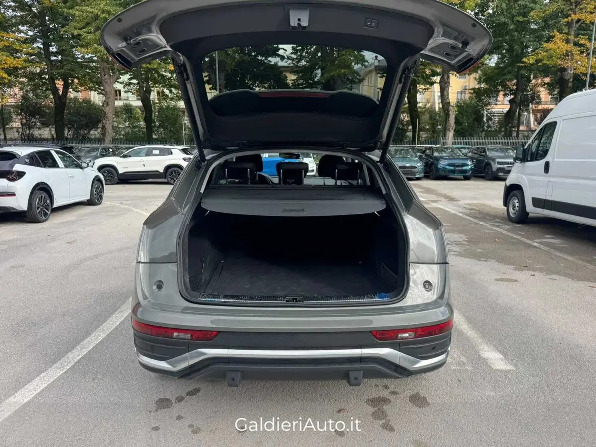 Audi Q5 Sportback usata a Salerno (12)
