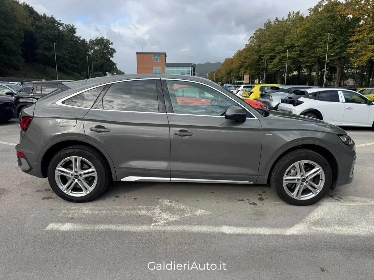 Audi Q5 Sportback usata a Salerno (15)