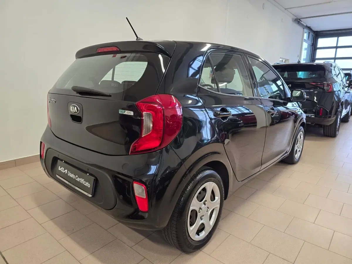 Kia Picanto usata a Rimini (3)