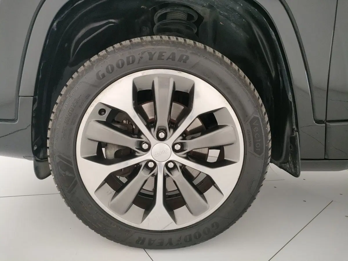 Jeep Cherokee usata a Arezzo (7)