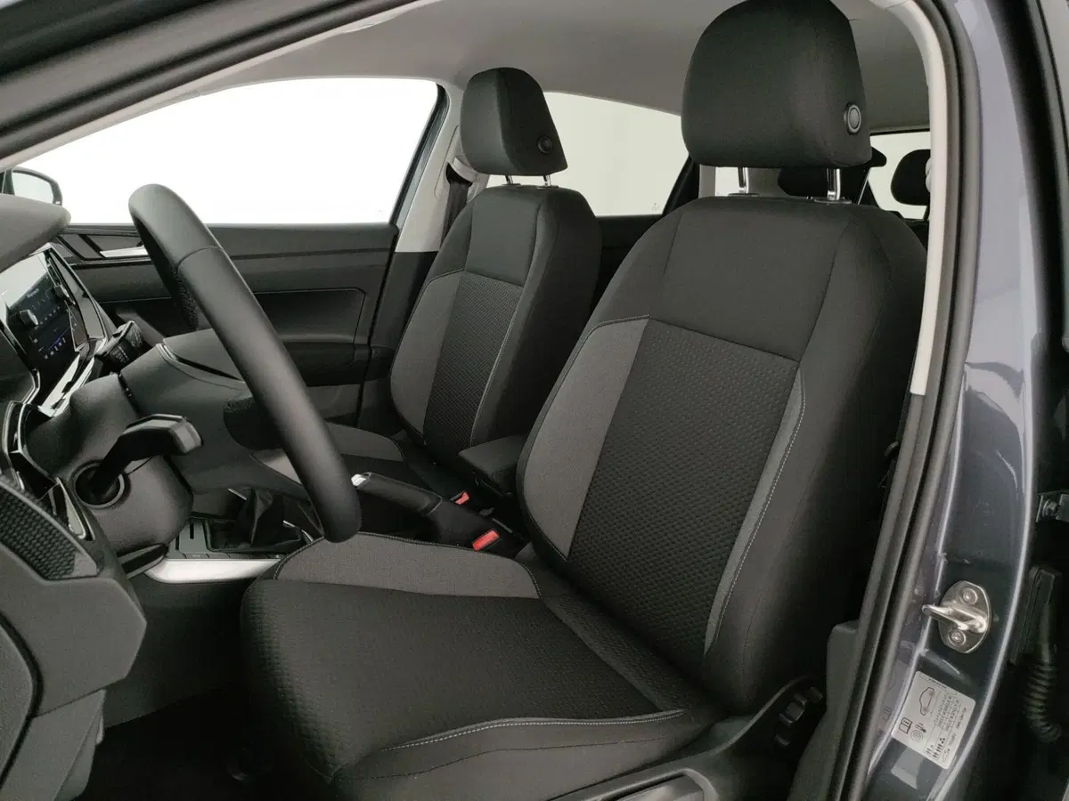 Volkswagen Polo nuova a Arezzo (17)