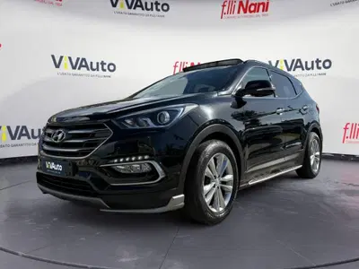 Hyundai Santa Fe 2.2 CRDi 4WD A/T XPossible del 2018 usata a Massa
