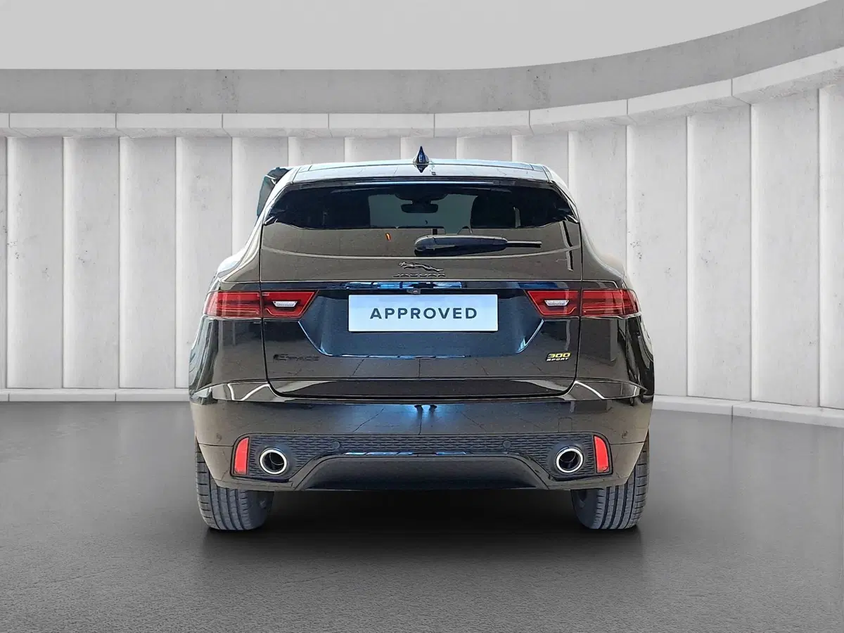 Jaguar E-Pace usata a Milano (7)