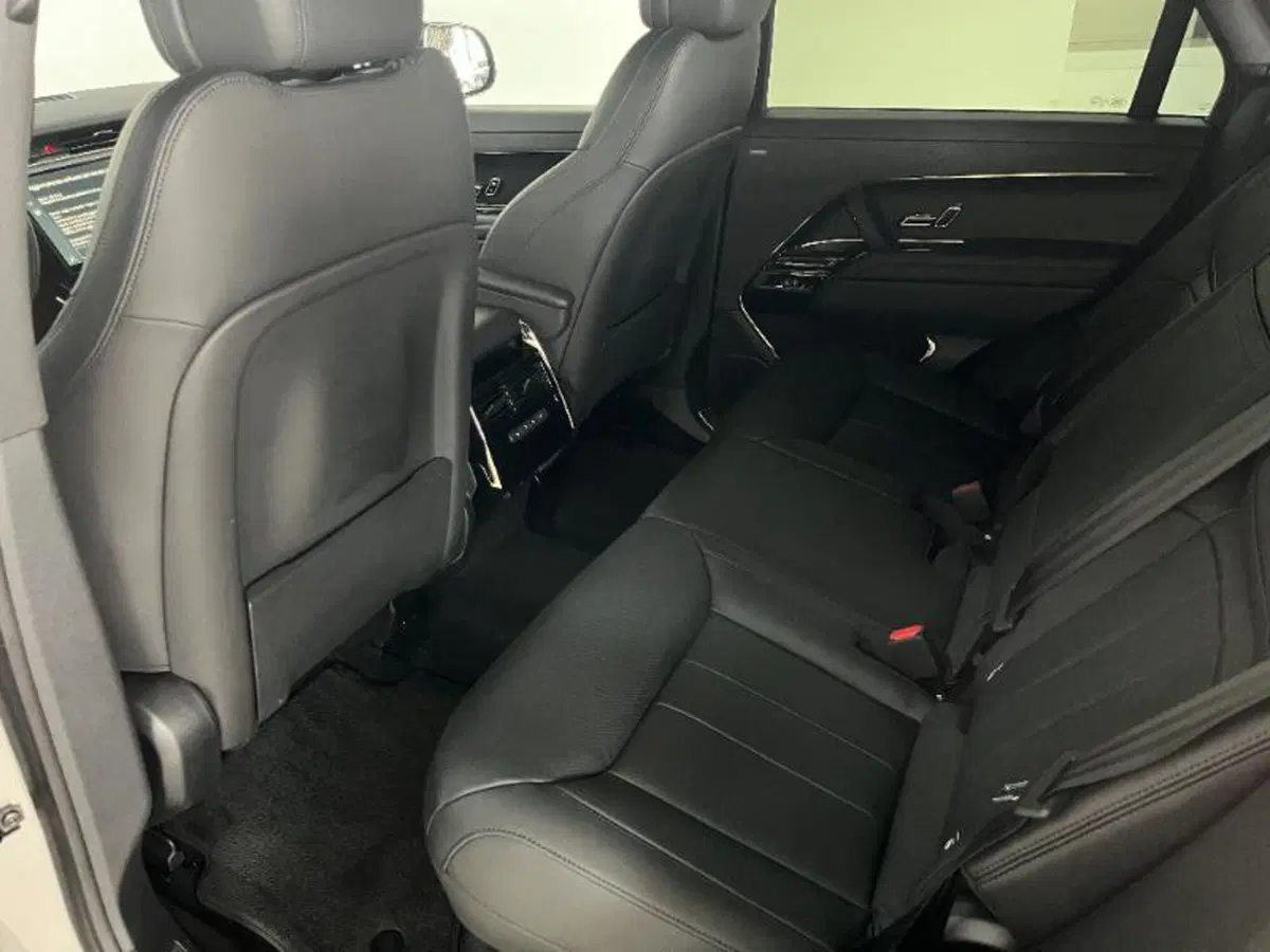 Land Rover Range Rover Sport usata a Venezia (12)