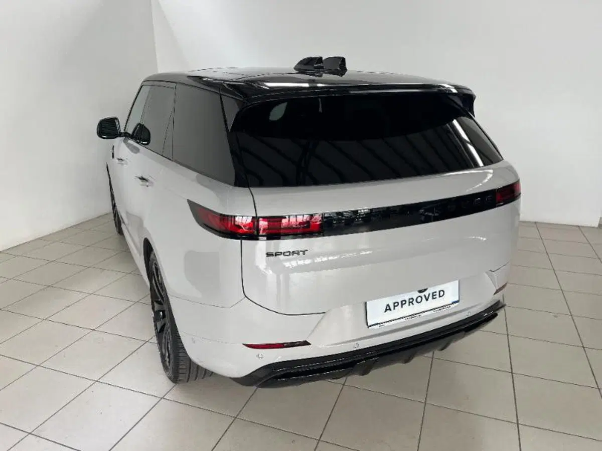Land Rover Range Rover Sport usata a Venezia (2)
