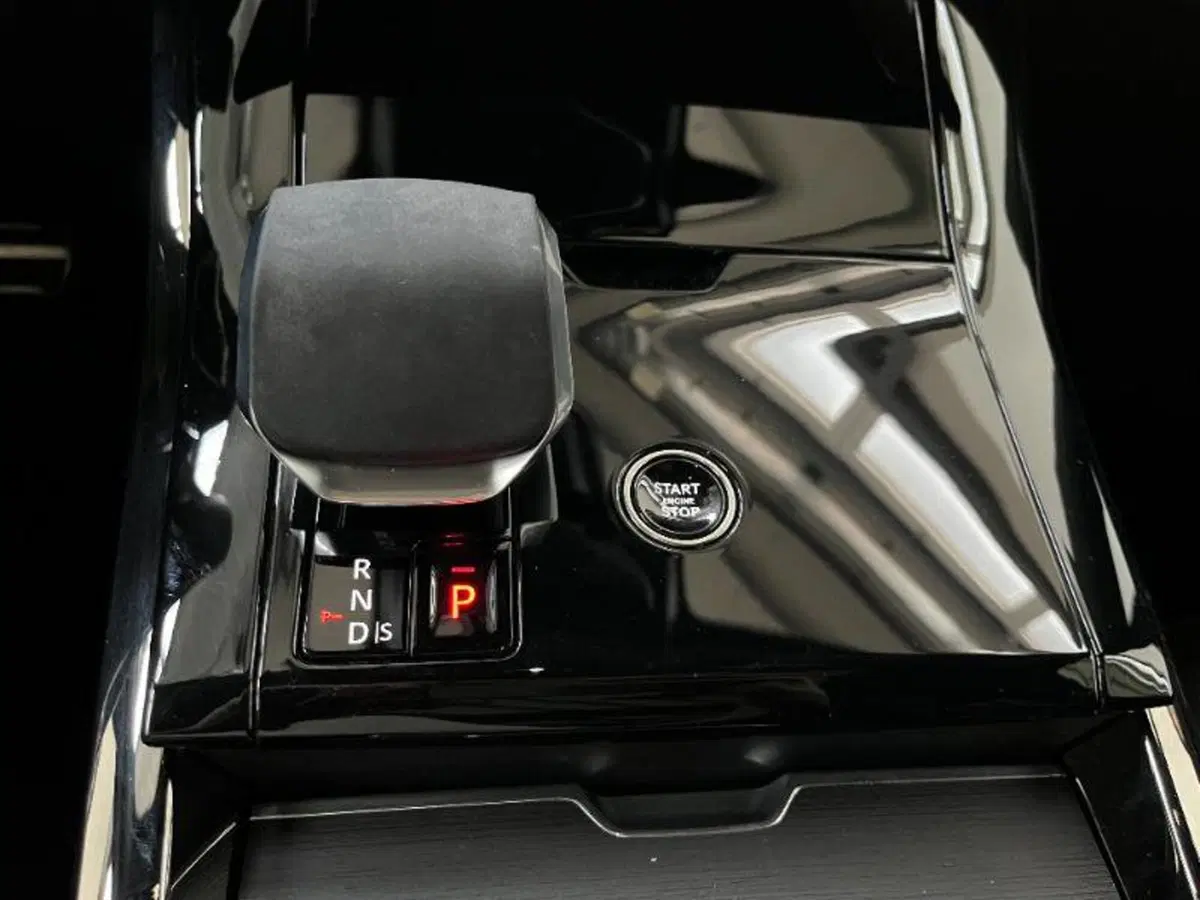 Land Rover Range Rover Sport usata a Venezia (20)