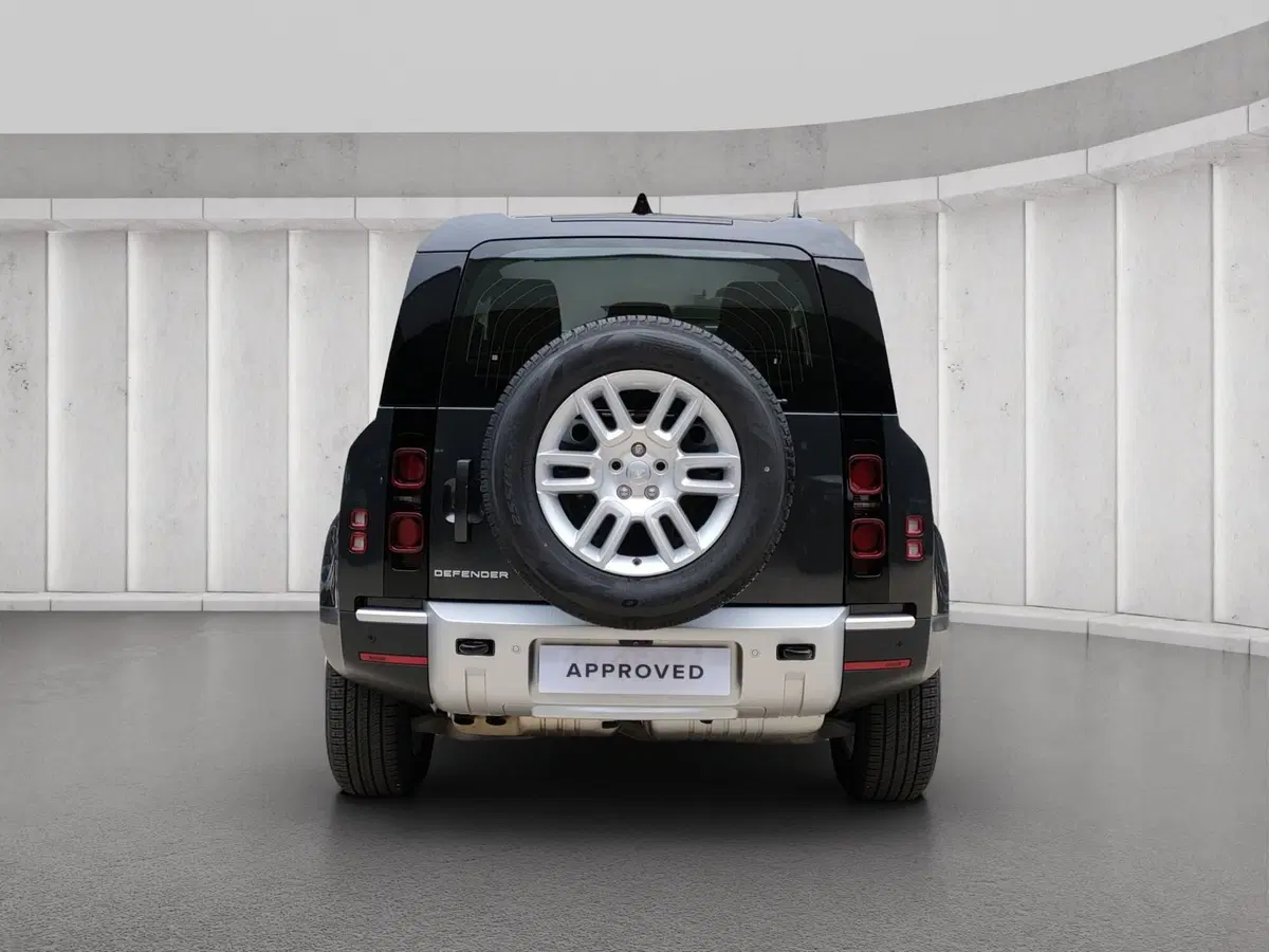 Land Rover Defender usata a Lecco (7)