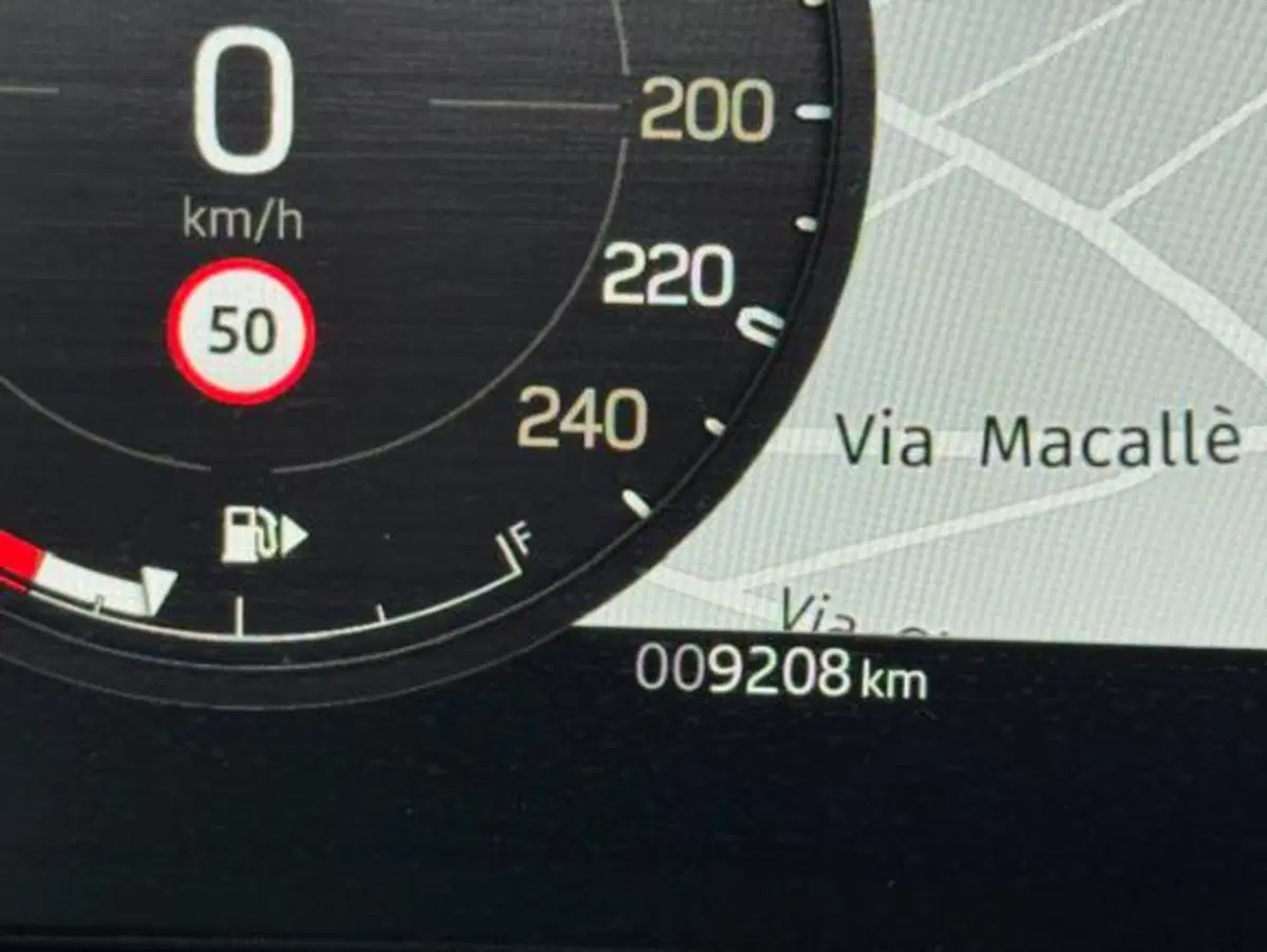 Land Rover Defender usata a Monza e Brianza (13)