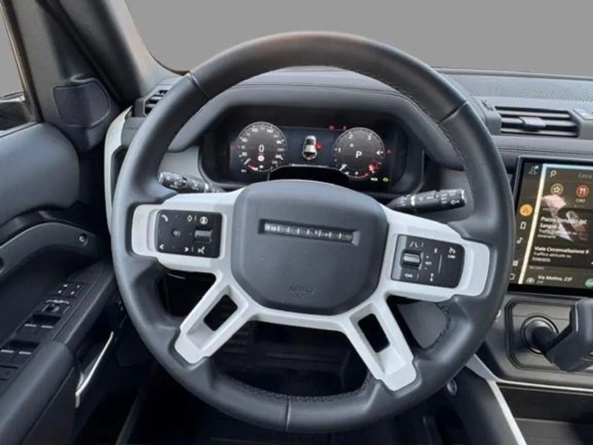 Land Rover Defender usata a Monza e Brianza (19)