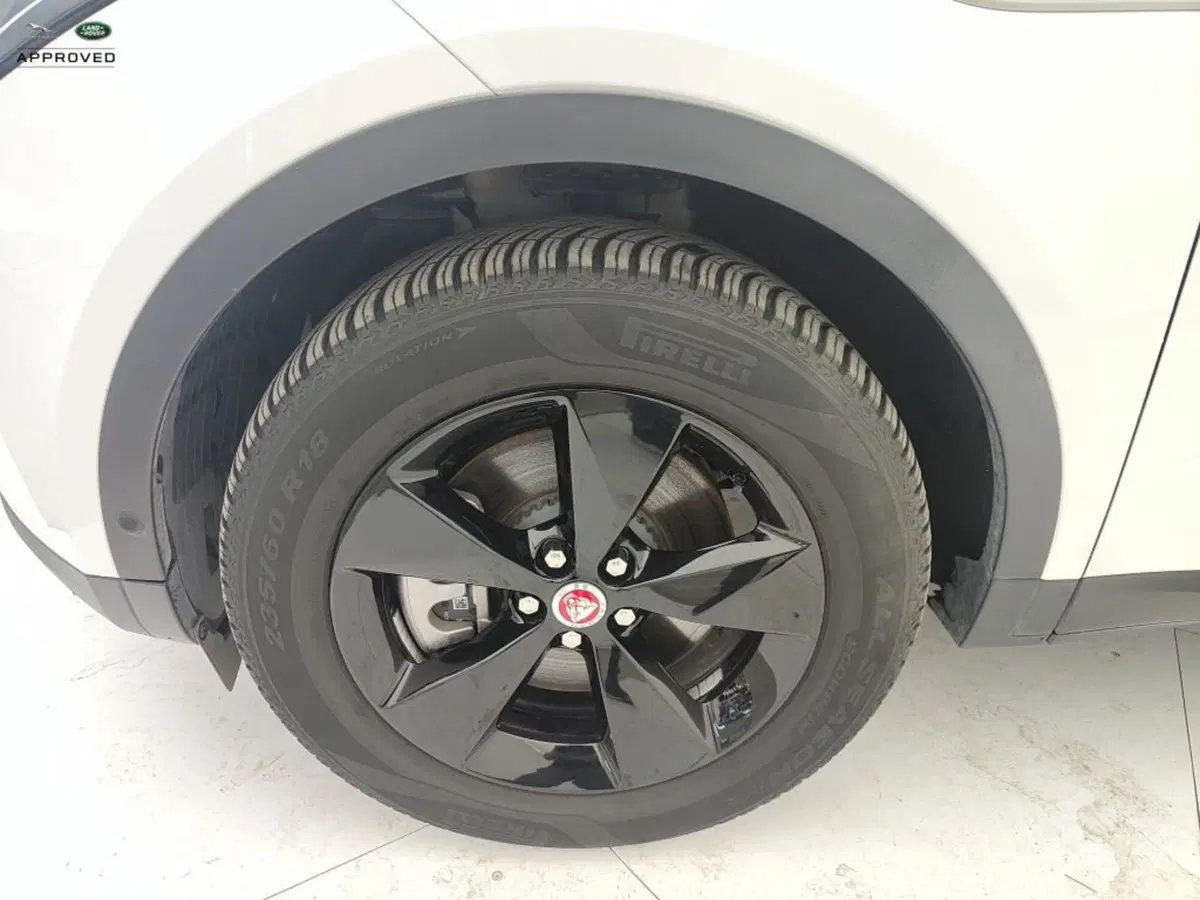 Jaguar E-Pace usata a Ragusa (9)