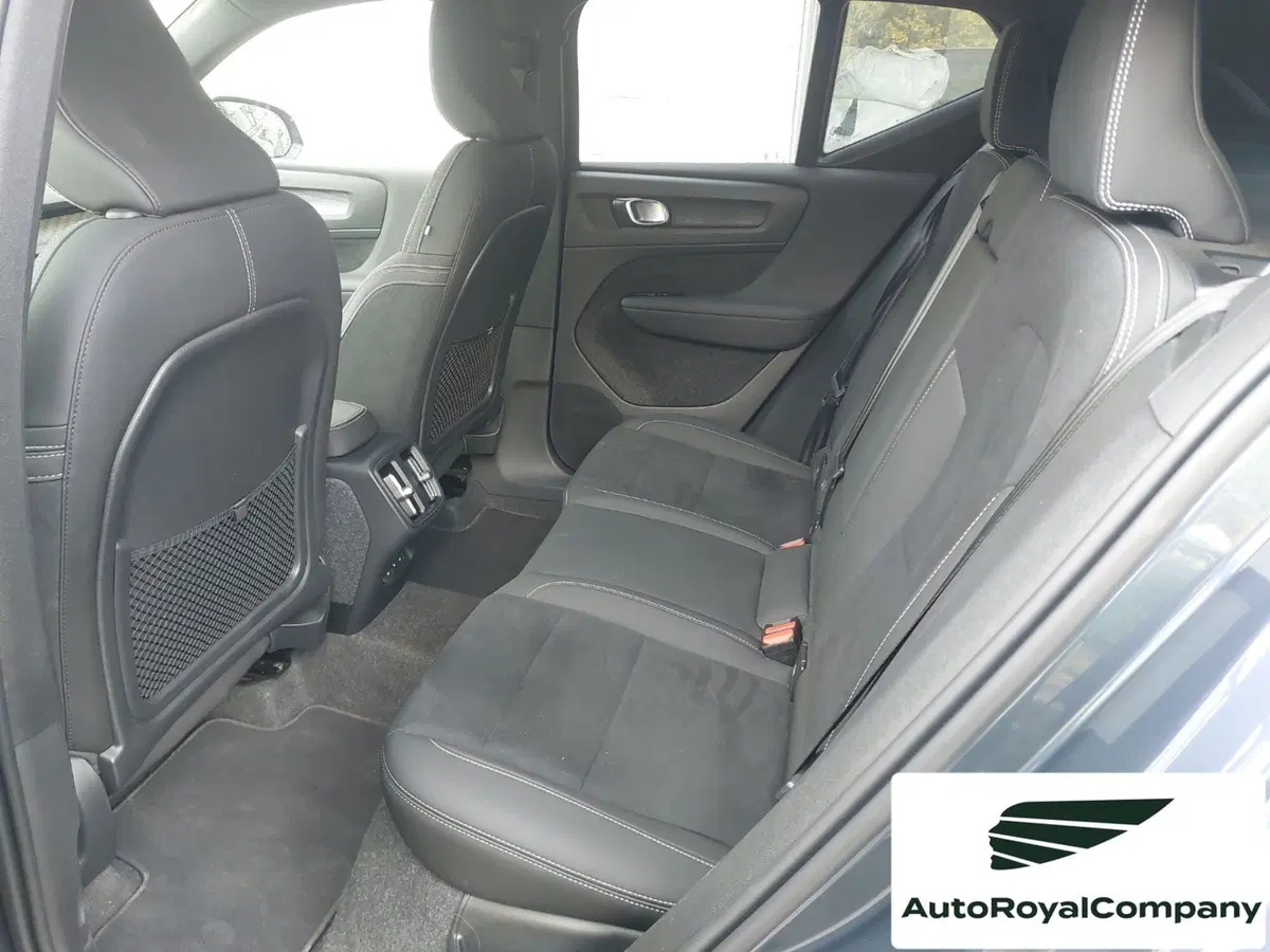 Volvo XC40 usata a Roma (11)