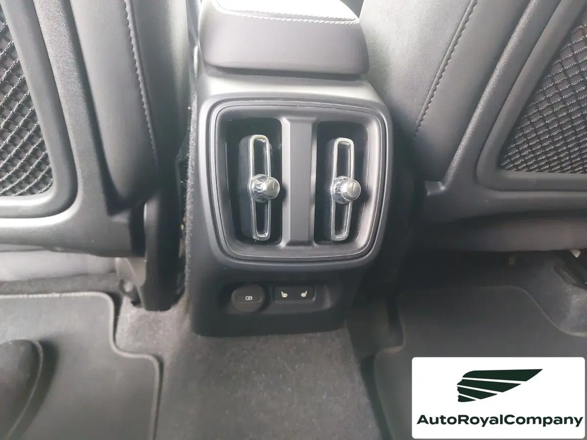 Volvo XC40 usata a Roma (13)
