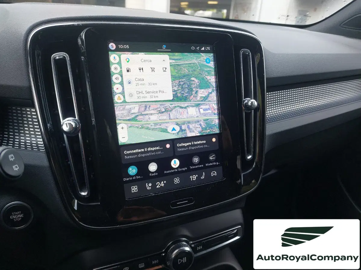 Volvo XC40 usata a Roma (9)