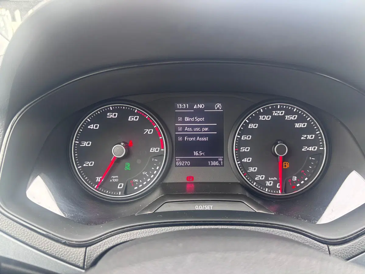 SEAT Arona usata a Ancona (17)