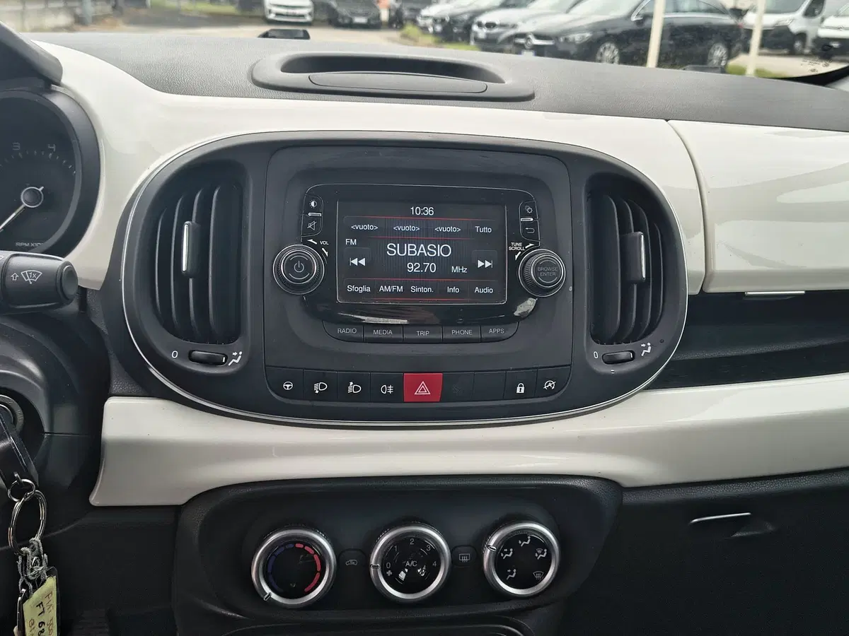 Fiat 500L usata a Padova (11)