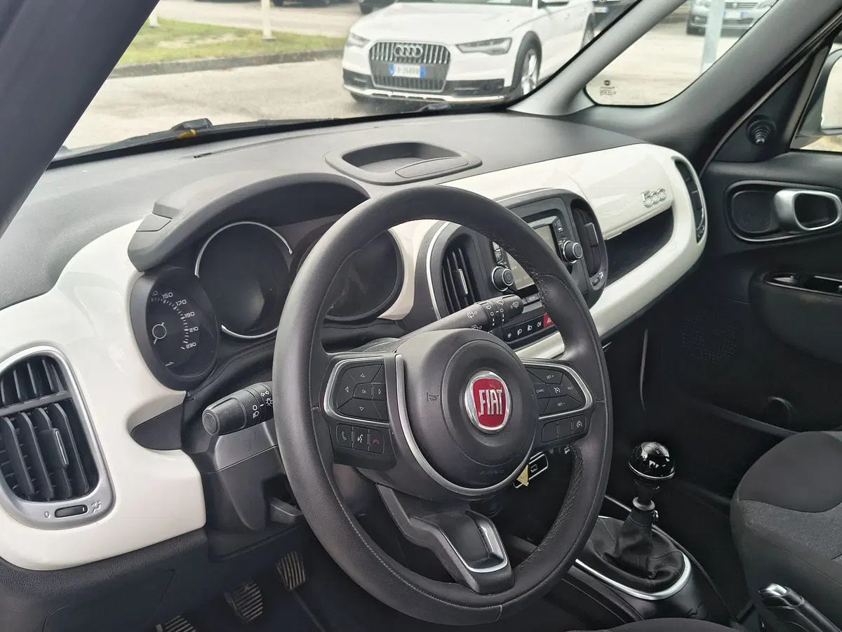 Fiat 500L usata a Padova (9)