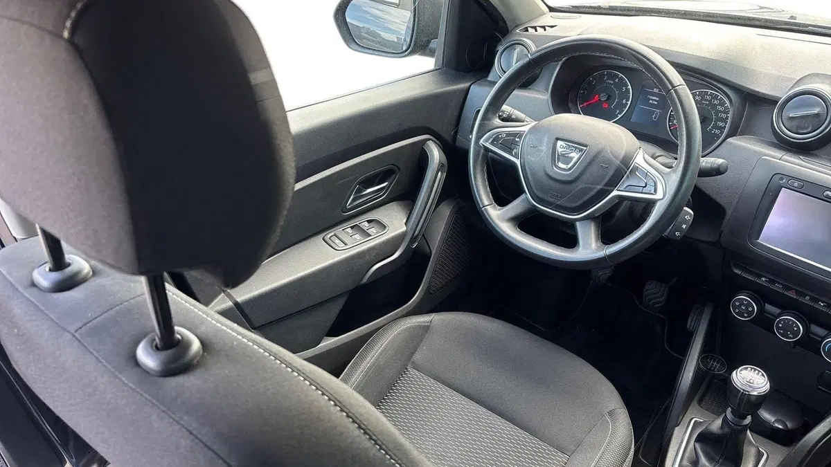 Dacia Duster usata a Padova (10)