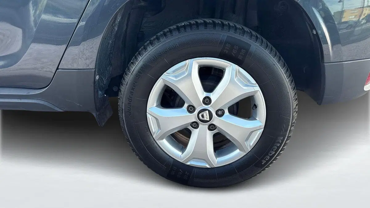 Dacia Duster usata a Padova (17)